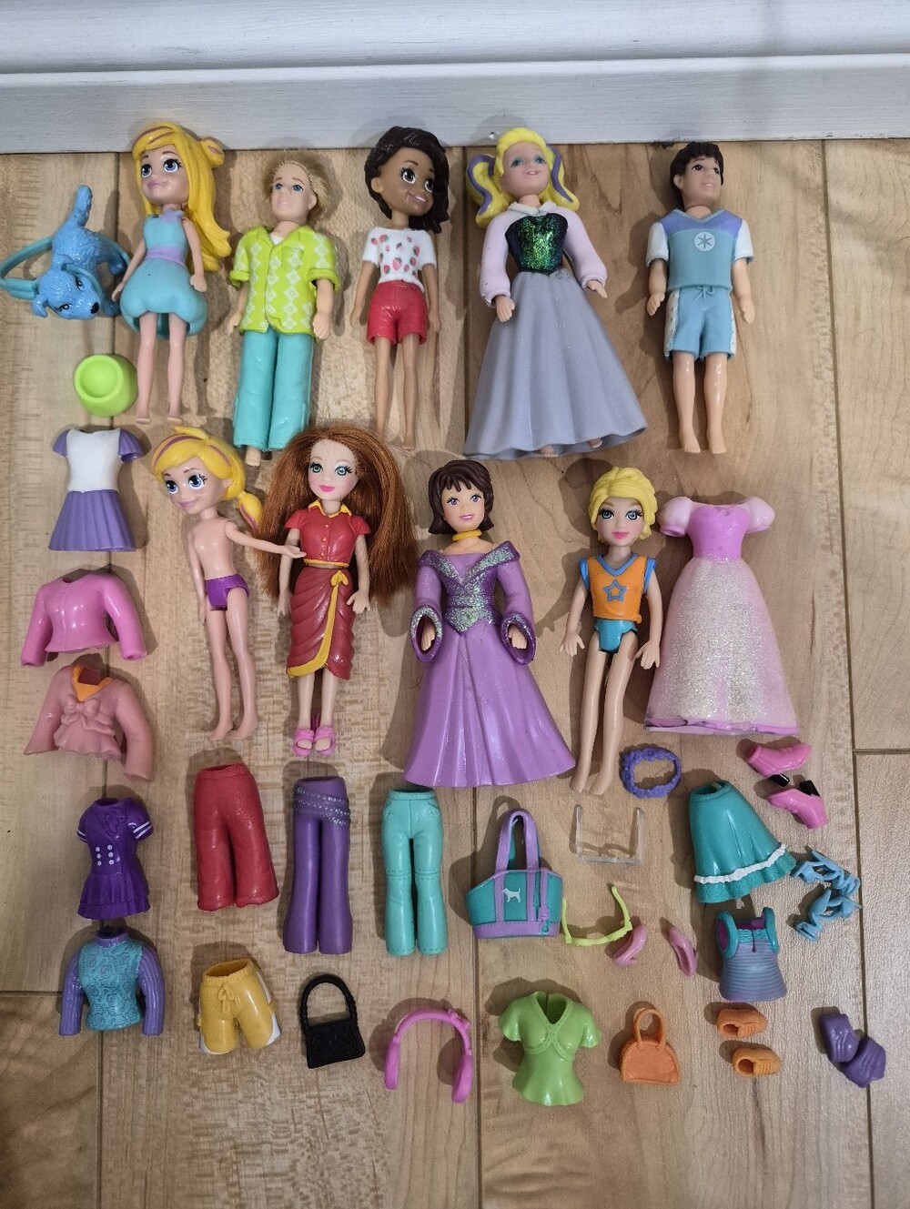 Polly Pocket dolls and accessories (lot 1)